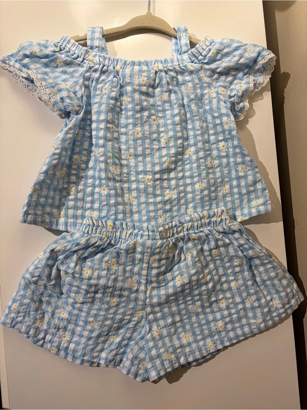 Toddler Girls Light Blue Gingham Seersucker Daisy Shirt and Shorts Set 3T NWOT